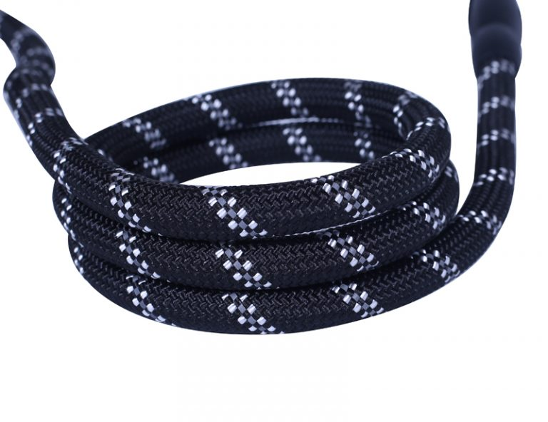 Fashion Designed Rope Pet Lead Reflective Climbing Nylon Dog Leash with a Locking Carabiner